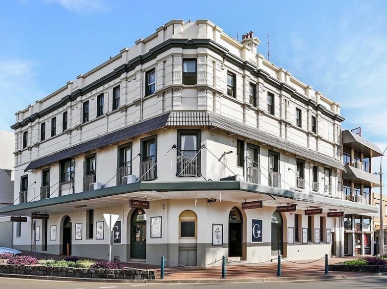 The Grand Hotel in Kiama has hit the market for the first time in over 20 years.
