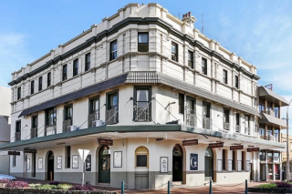 The Grand Hotel in Kiama has hit the market for the first time in over 20 years.