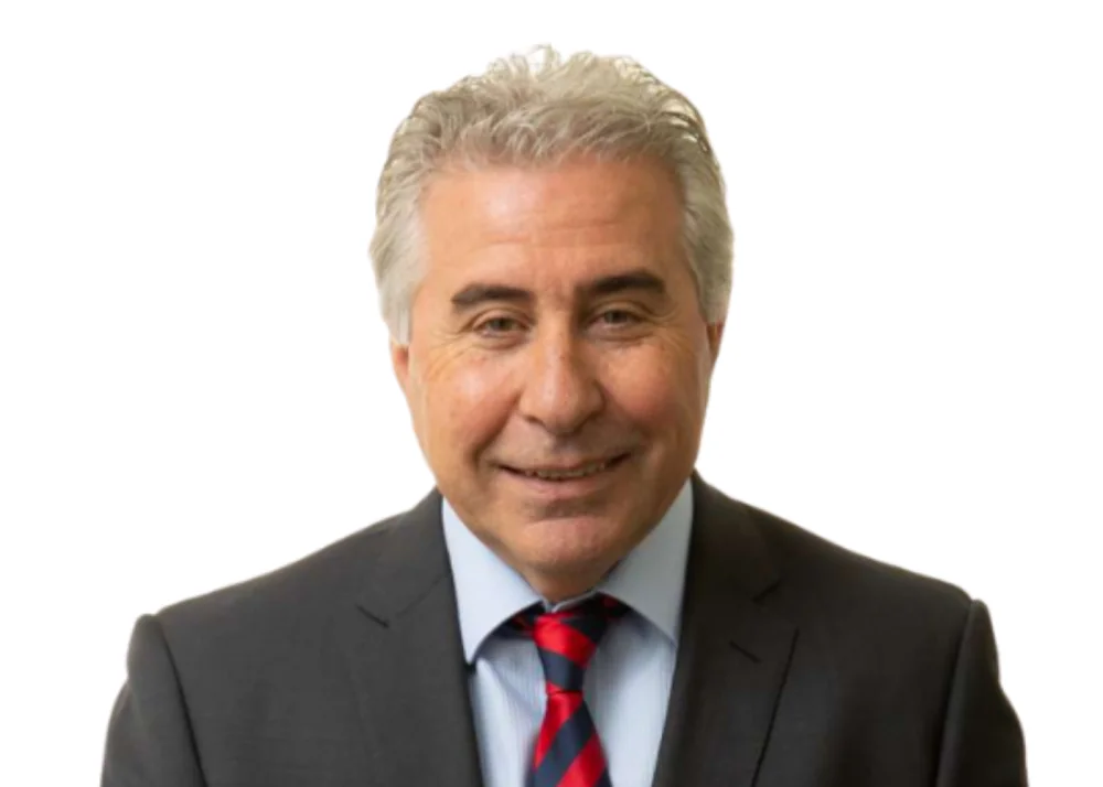 From Banking to Broking Tony Romano’s Integrated Approach to Commercial and Business Sales