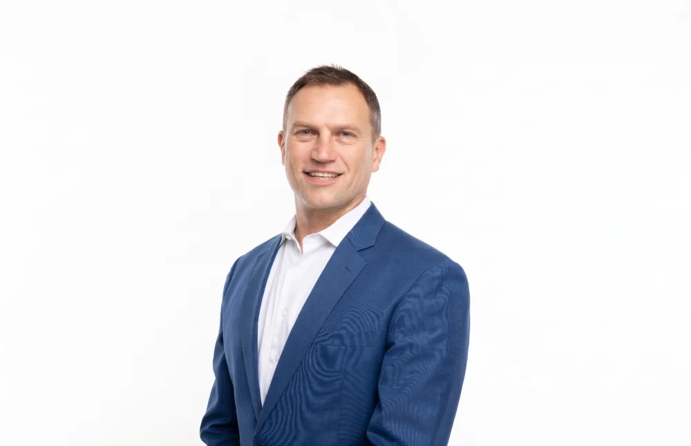Mark Jason Embraces Technology at LINK Without Losing the Human Element