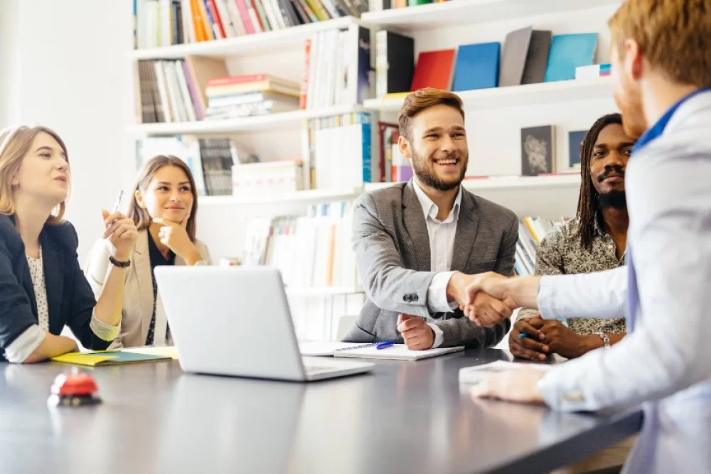 The Top 4 Mistakes You’re Making When Closing a Sale