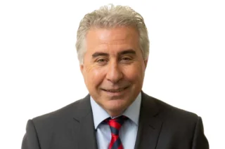 From Banking to Broking Tony Romano’s Integrated Approach to Commercial and Business Sales