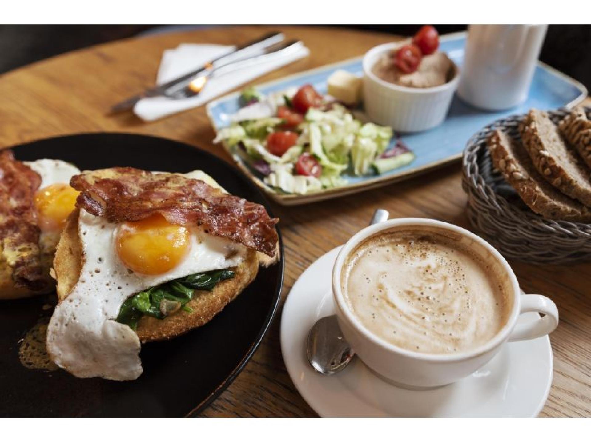 Established Cafe Thriving Eastern 683011 1