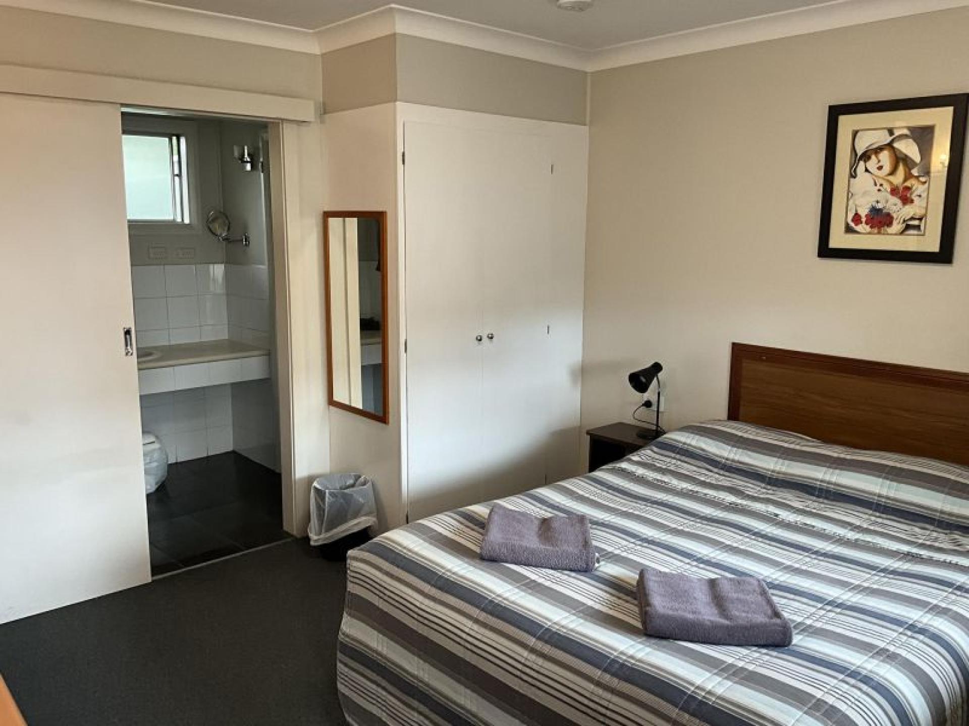 Upper Hunter Leasehold Motel 684112 2