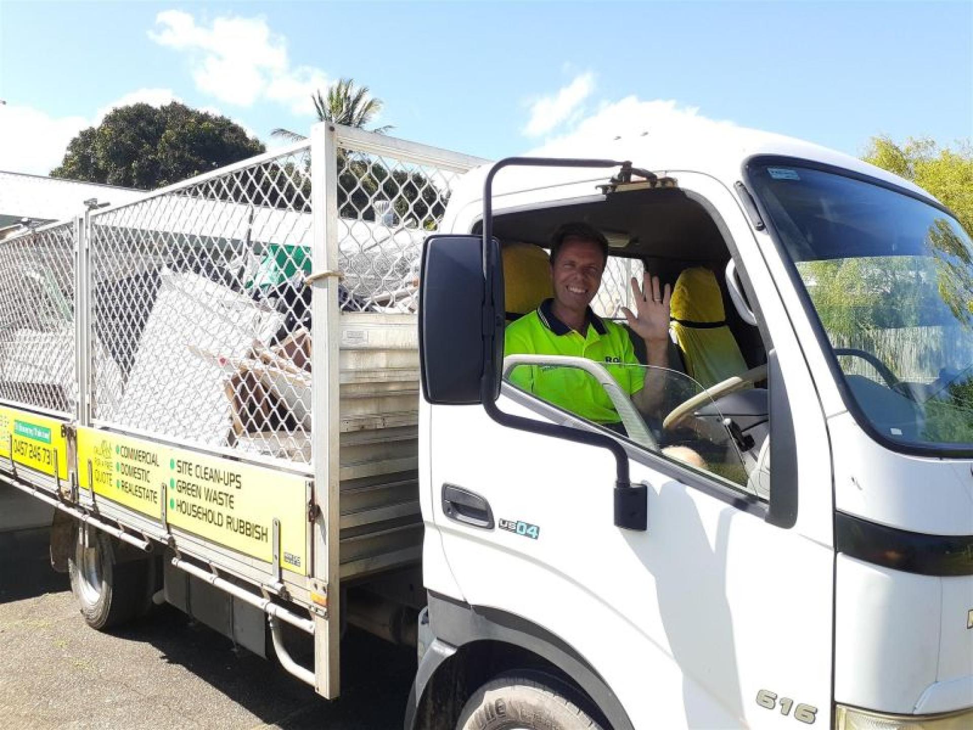 Rob's Rubbish Removals Cairns 667610 1