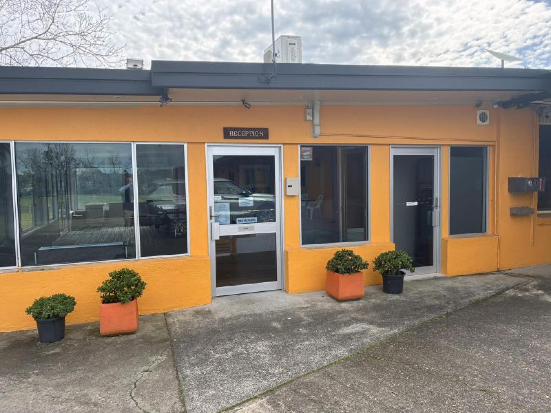 Taree Freehold Motel With 686349 3