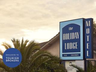 DUAL LEASEHOLD MOTEL OPPORTUNITY, NAROOMA NSW - 961ML