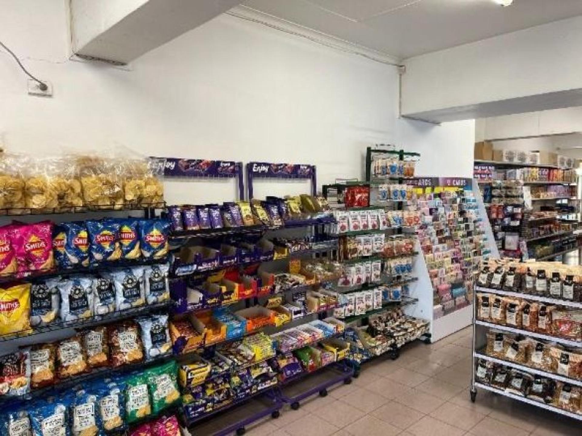 Convenience Store/cafe In Clifton 648166 3