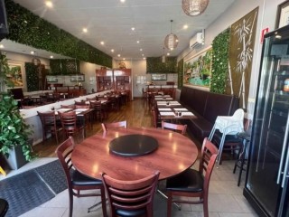 Restaurant in Diamond creek for sale