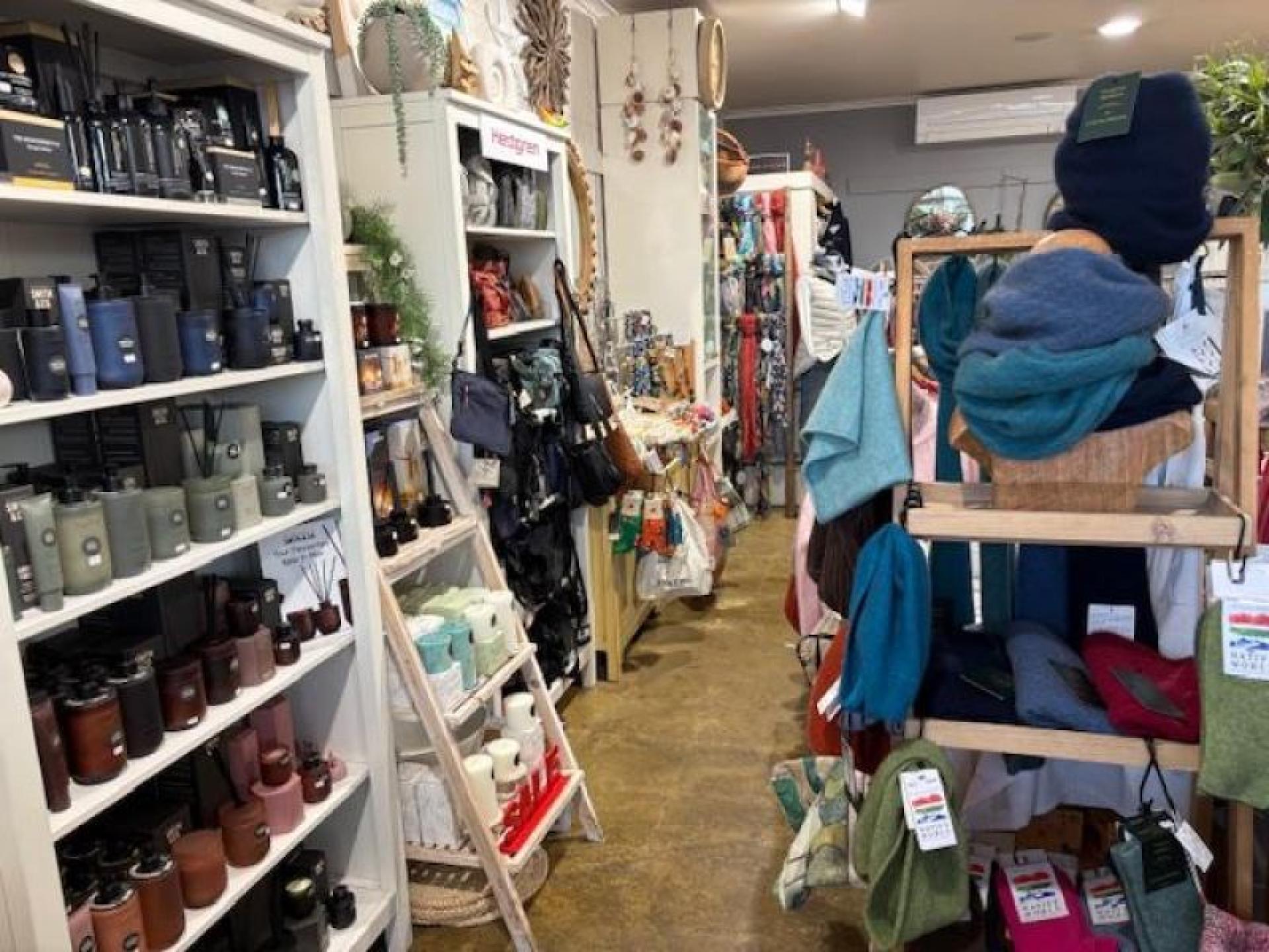 Specialty Gifts For Coastal 679637 1