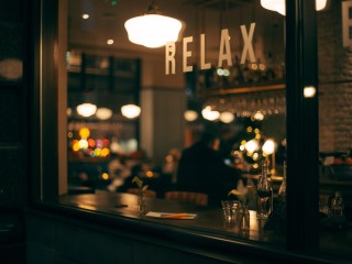 SMALL BAR/CAFE  EXCEPTIONAL PRESENTATION