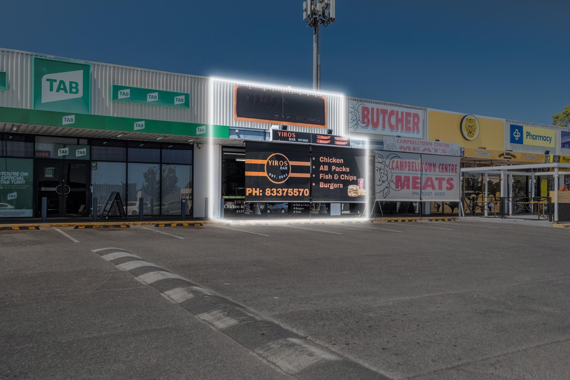 Well-established Chicken Shop/yiros Bar 677892 1