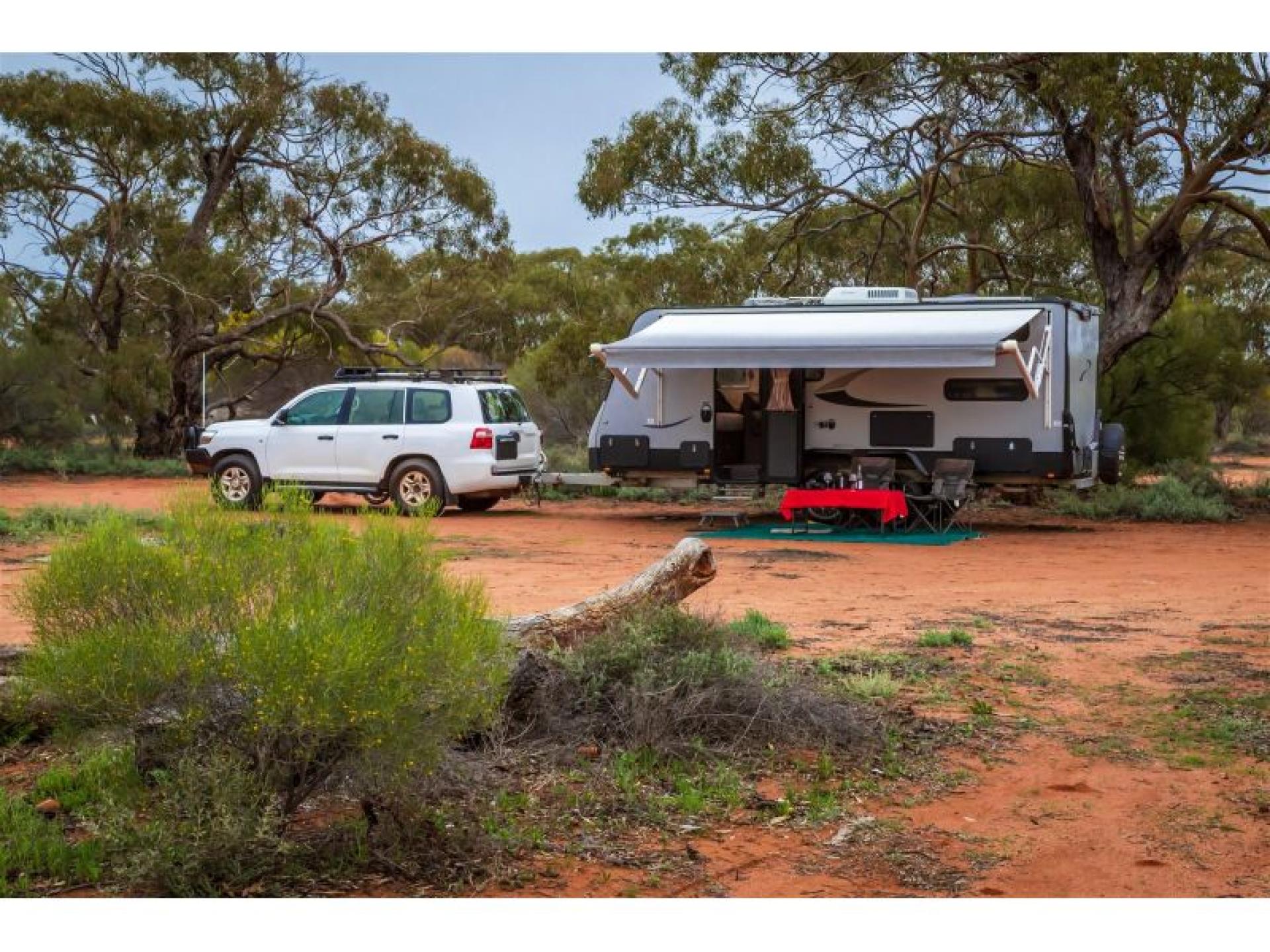 Caravan Sales & Service 674503 1