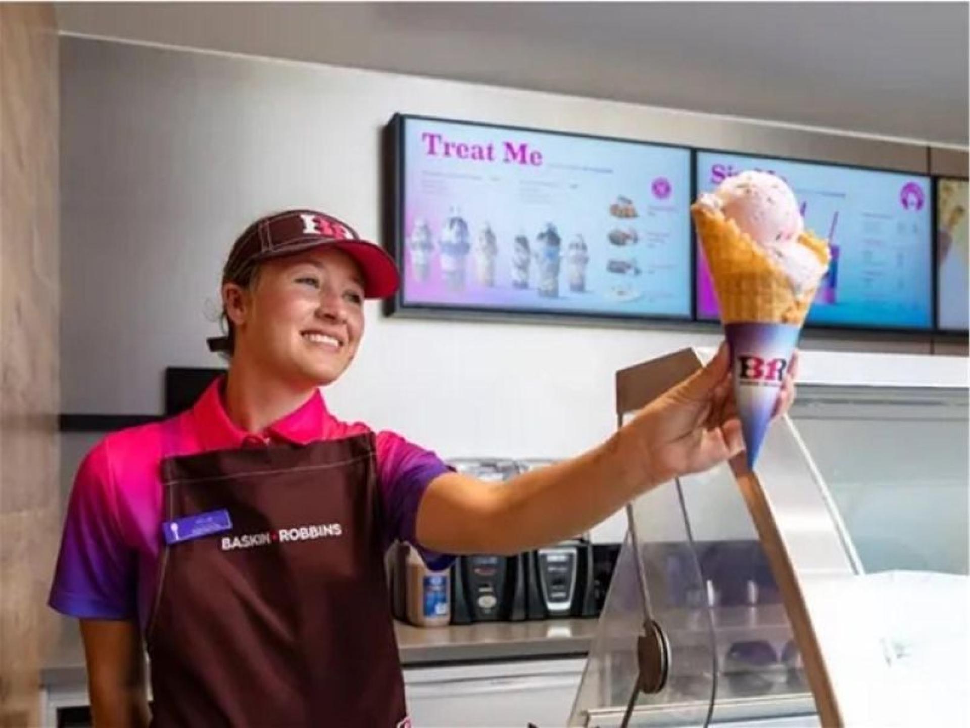 Ice Cream Store - 669835 1