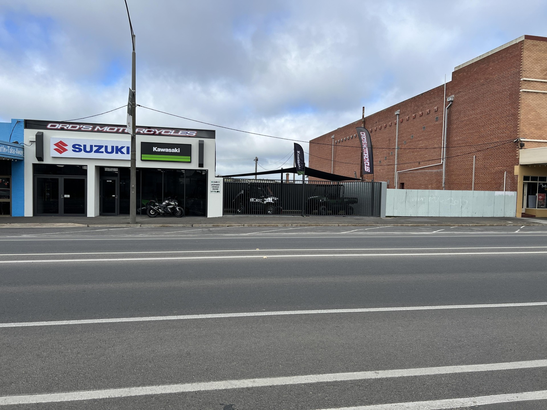 Motorcycle & Utv Dealership 677470 1
