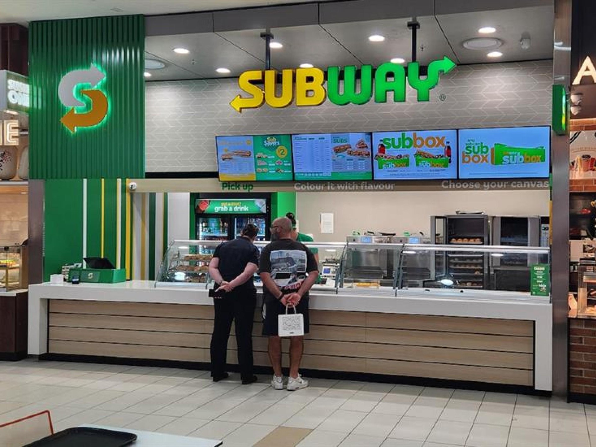 Subway Hyperdome Back On 684444 2