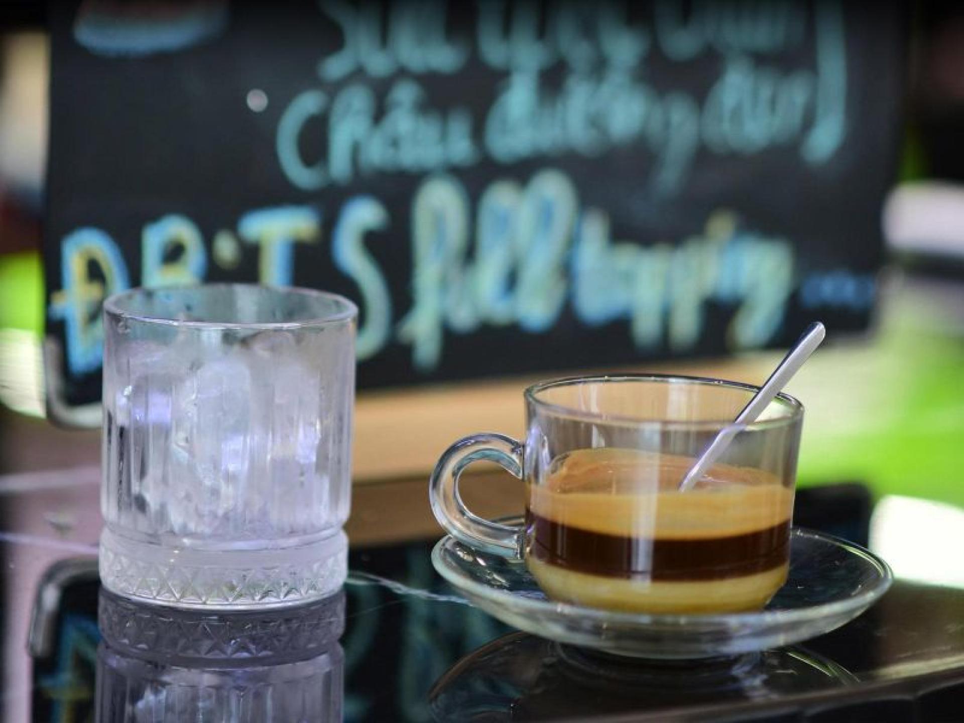 [bbs-089] Highly Profitable Café 680843 3