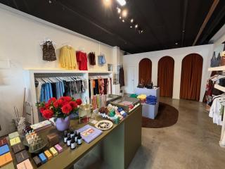 Retail Boutique – Established Brand with Strong Following & Online Growth Potential