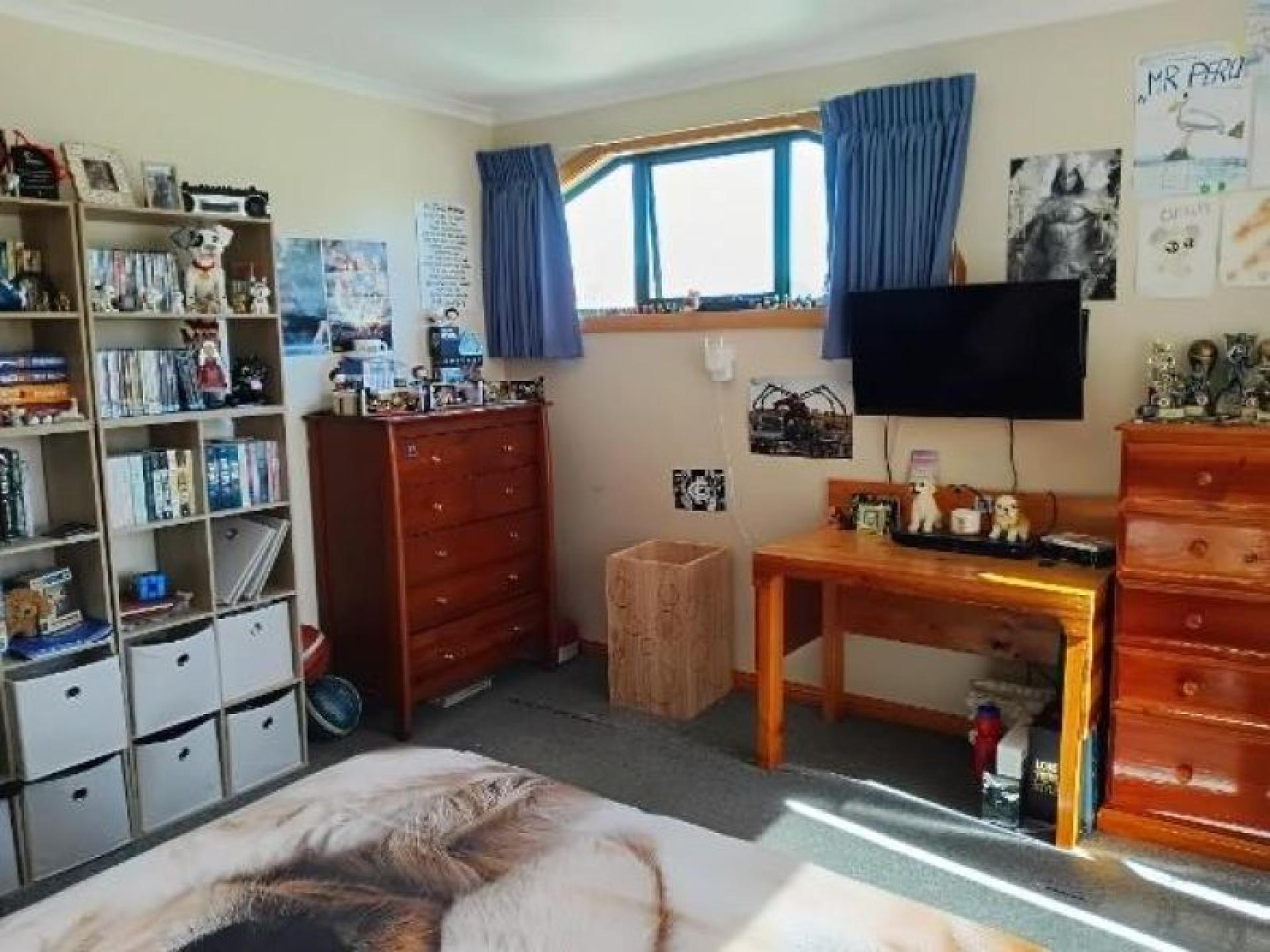 Railton Post Office - 680617 3