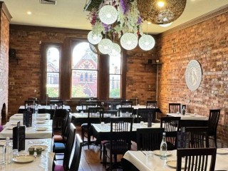 Rewarding Restaurant Business For Sale - Prime Hawthorn, VIC- Annual Turnover: $500,000 - Equipment Included - High Foot Traffic - Active Social Media
