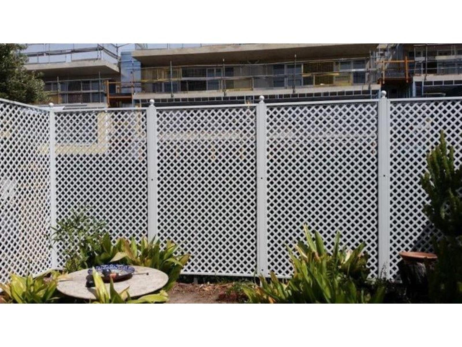 Privacy Screens Gates & 679993 3