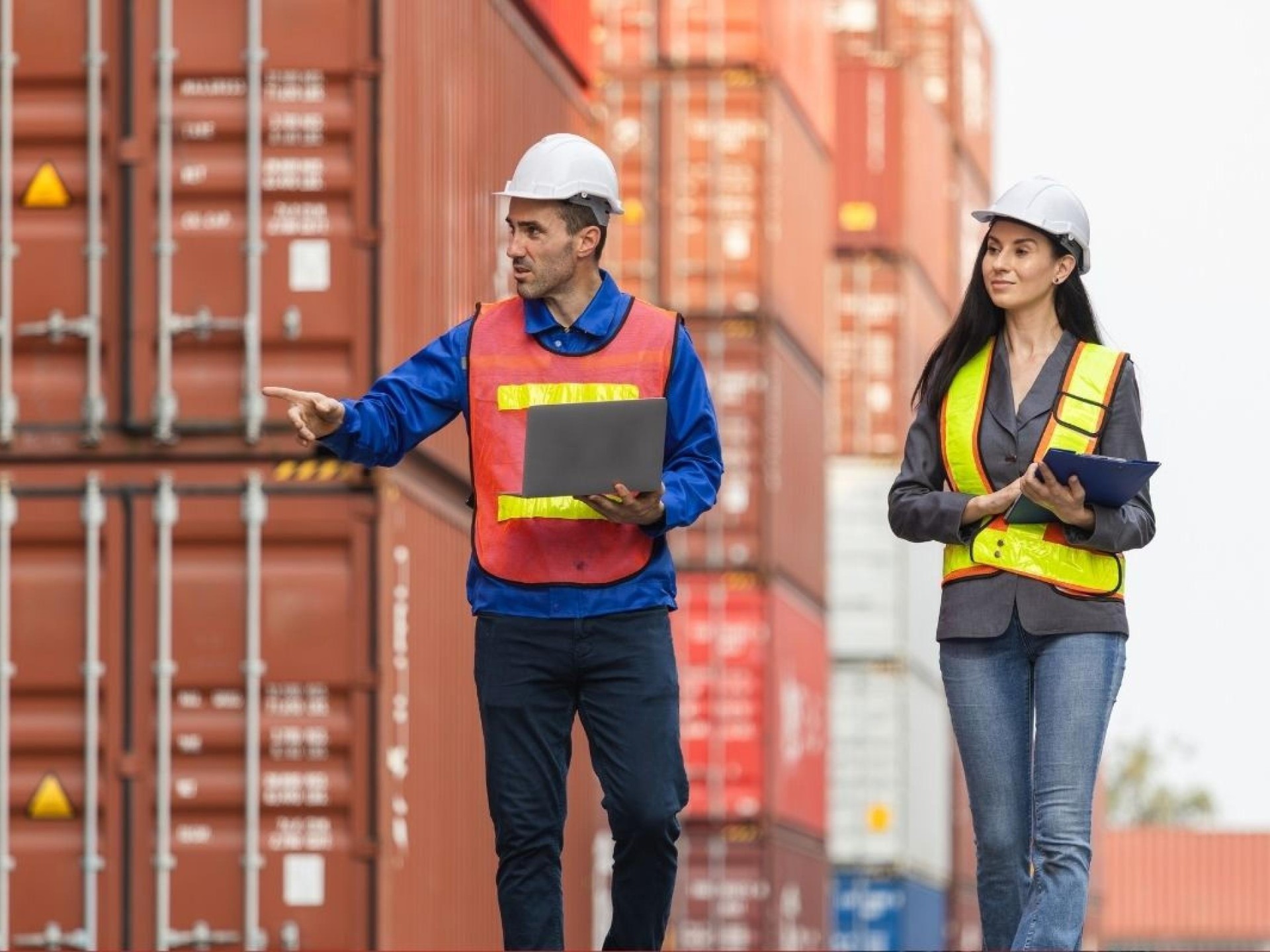 8000+ Teu | Established 681438 3