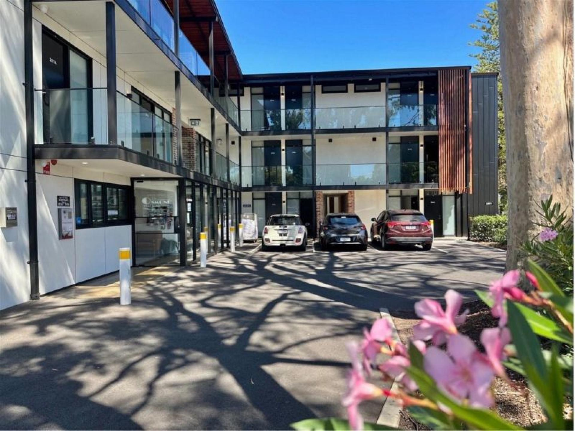 Premier Accommodation Business - 664945 3