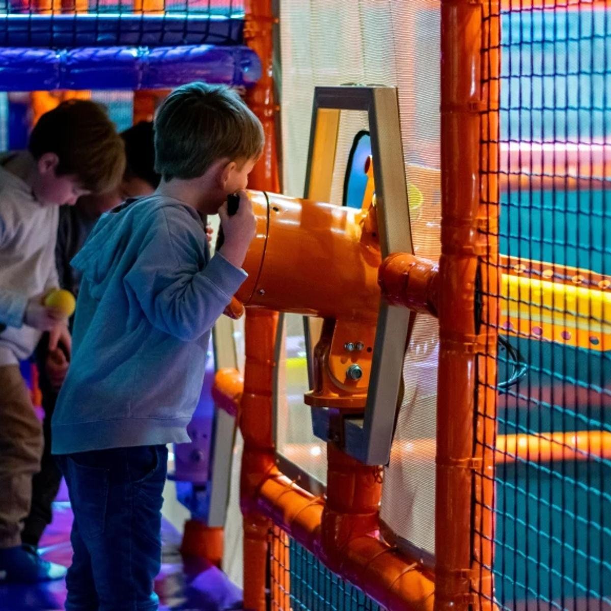 Brand New Indoor Playcentre 681592 3