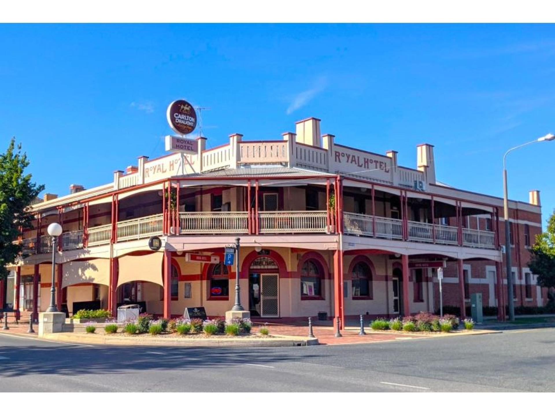 Vacant Possession Leasehold - 672682 1