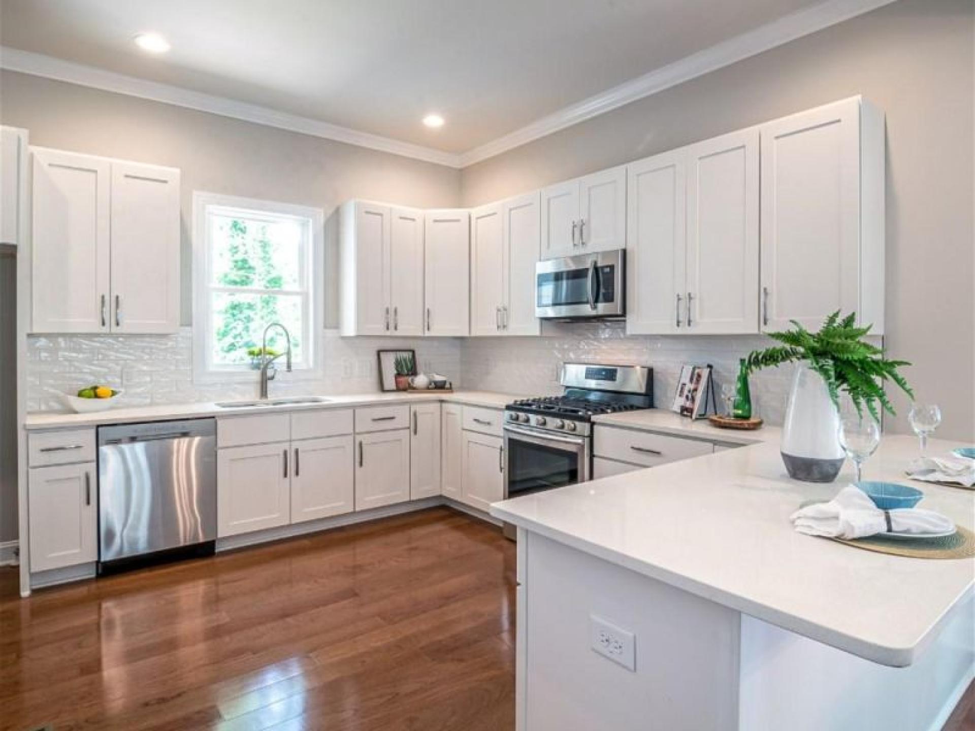 Kitchen & Bathroom Business 673722 1