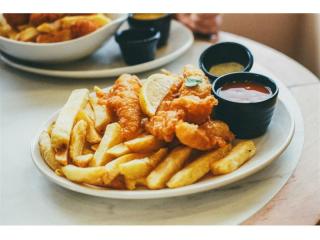 Premium Fish &amp; Chips in Blue Chip Suburb