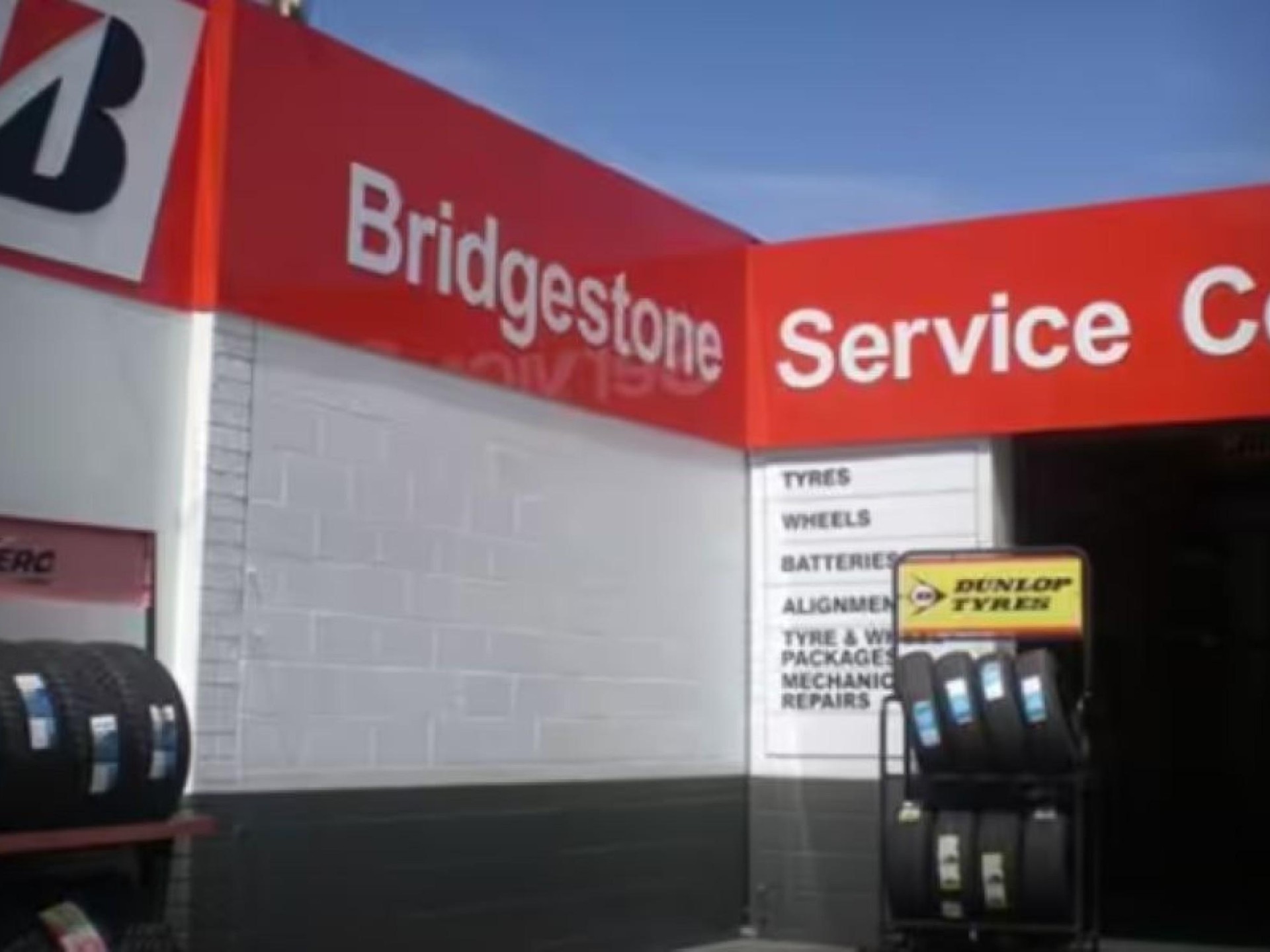 Profitable Tyres & Mechanical 678533 2