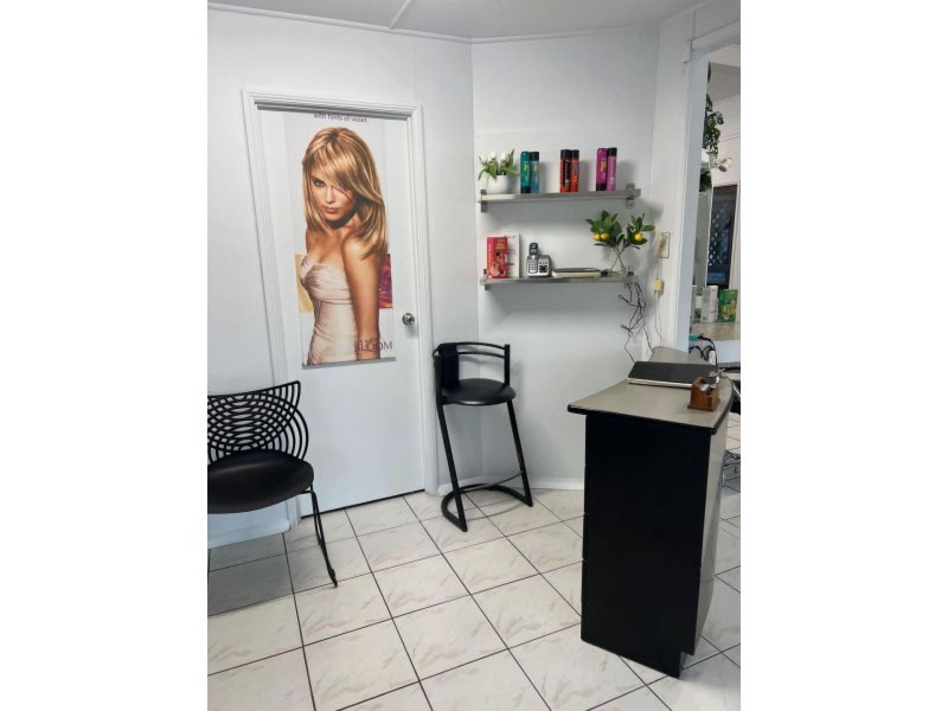 Fully Booked Hair Salon 680268 1