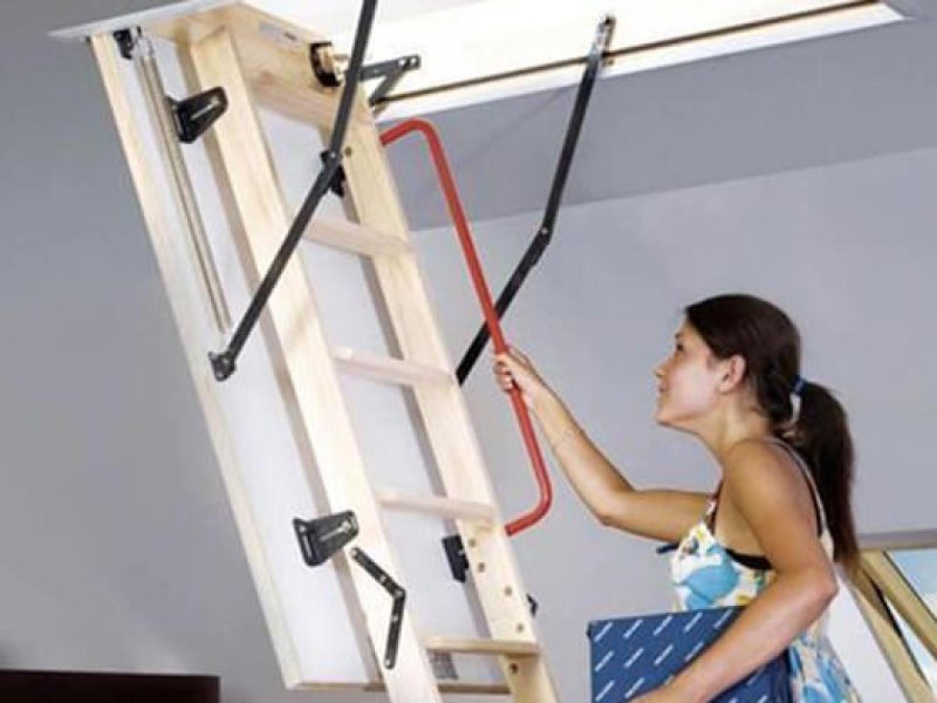 Well-established Ceiling Storage Installation 679117 3