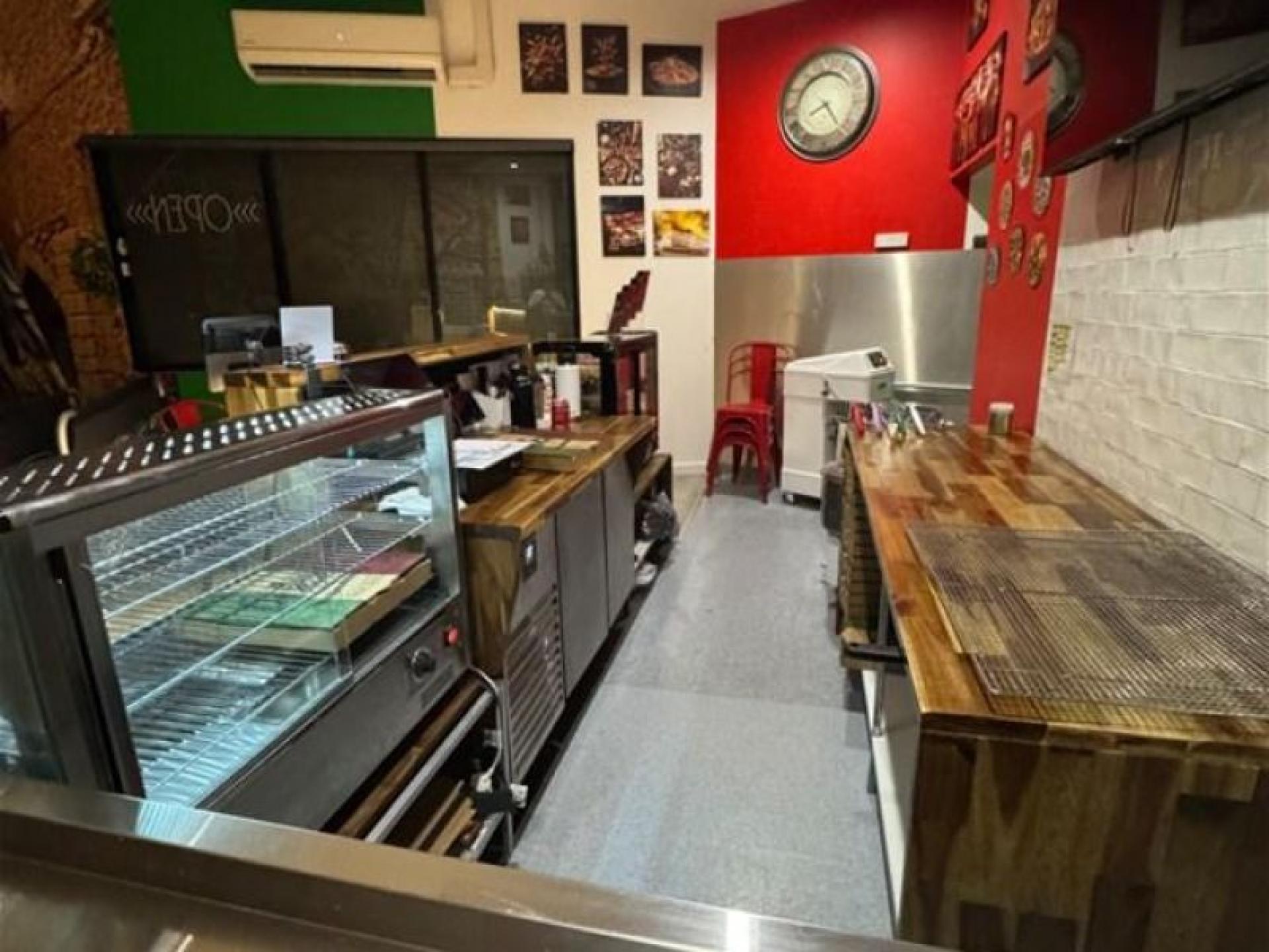 Authentic Neapolitan Pizzeria 684994 3