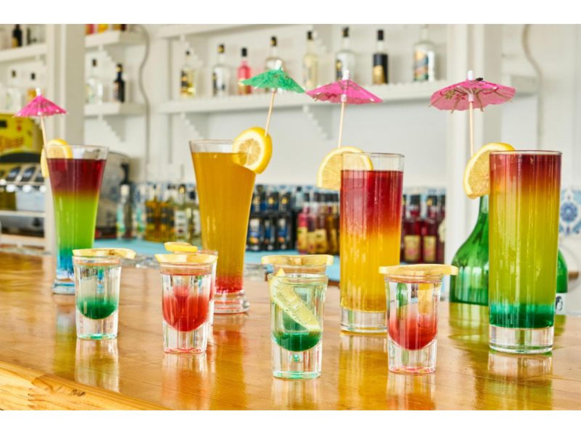 Modern Coastal Bar/dining Venue 681246 1