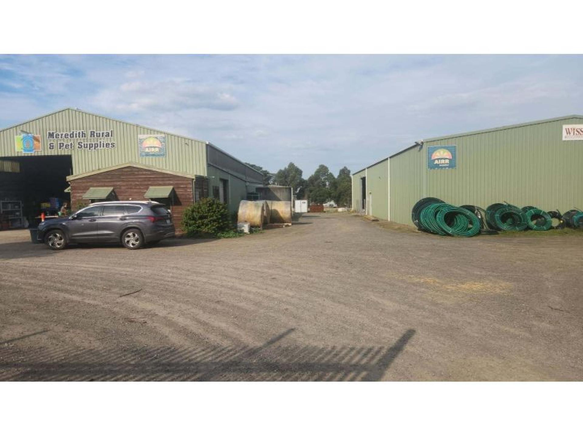 Rural Business & Lifestyle 684955 1