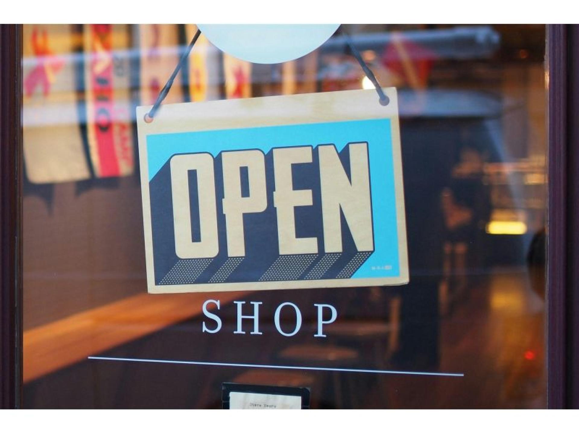 Established Sunglass Retailer In 664952 1
