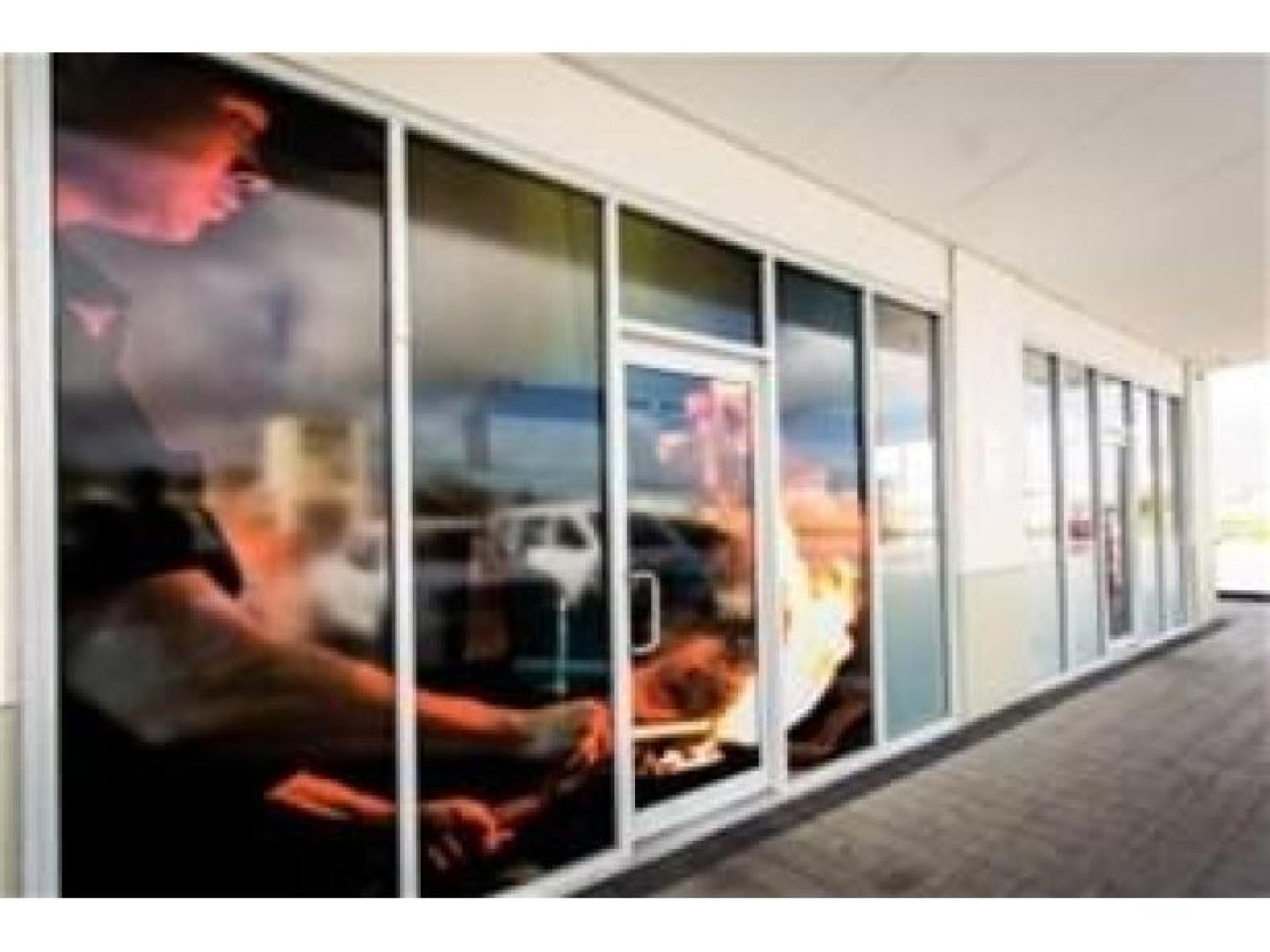 Premium Signage & Graphic 670372 1