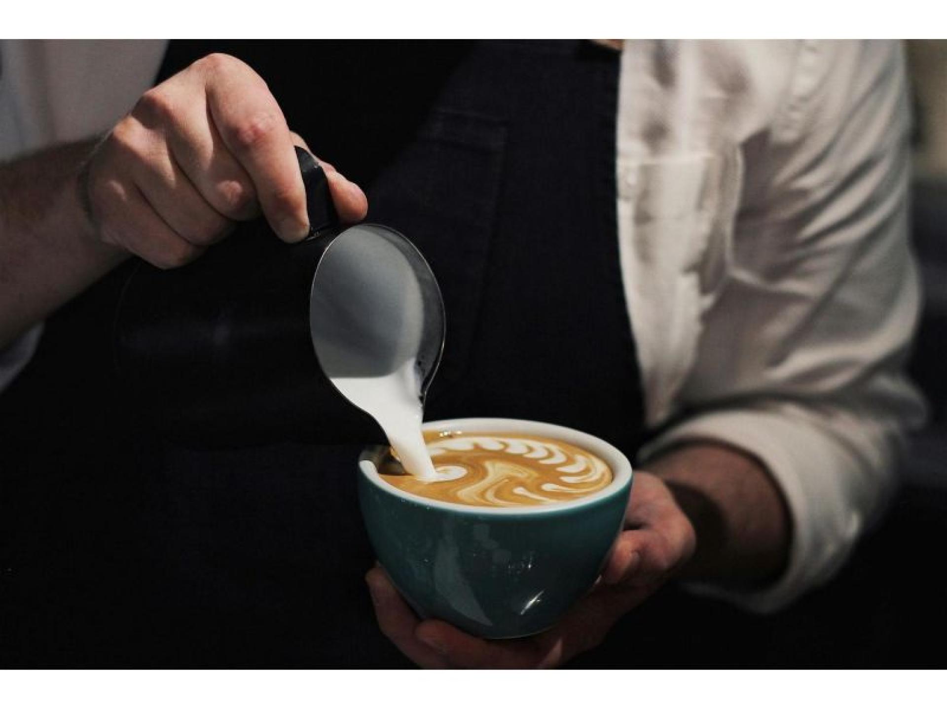 High-performing Cafe And Restaurant 672323 3