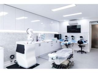 Acquire The Derm Lab - A Leading Australian Aesthetics Brand