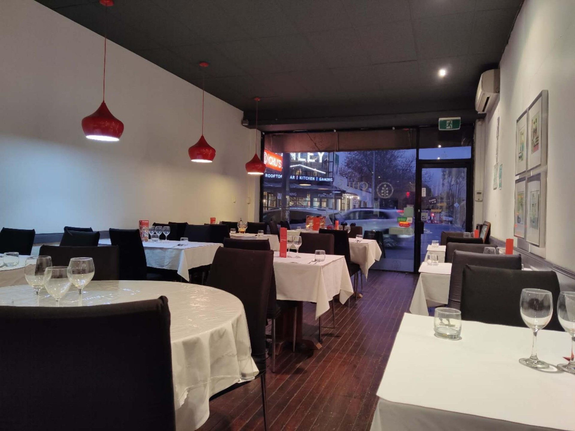 Asian Restaurant With 20 681992 1