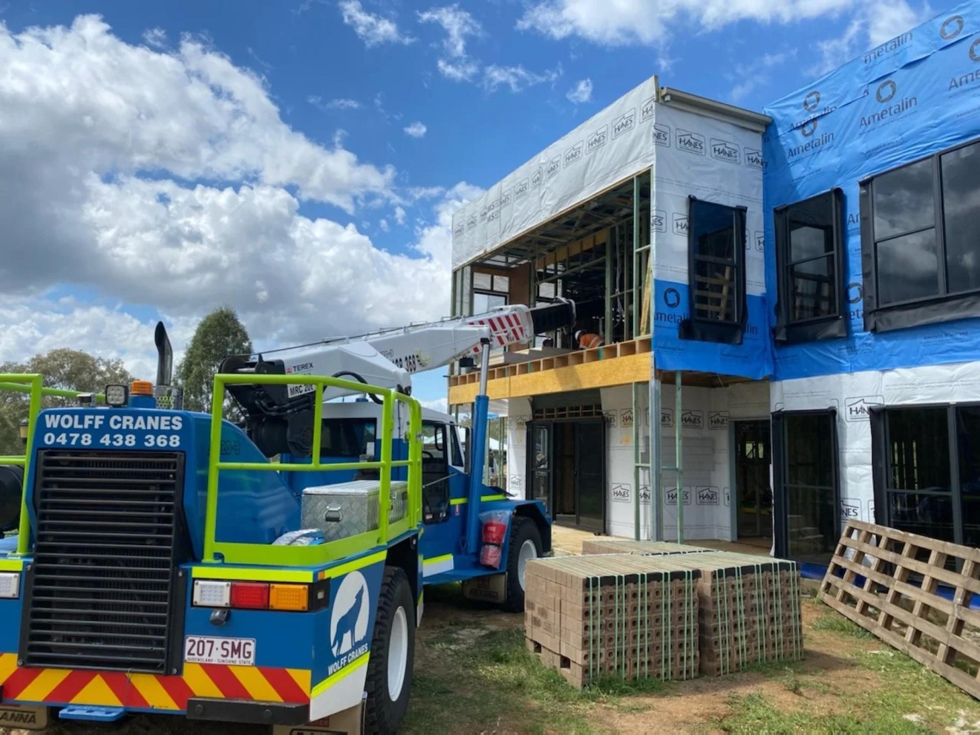 Must Be Sold - 675820 3