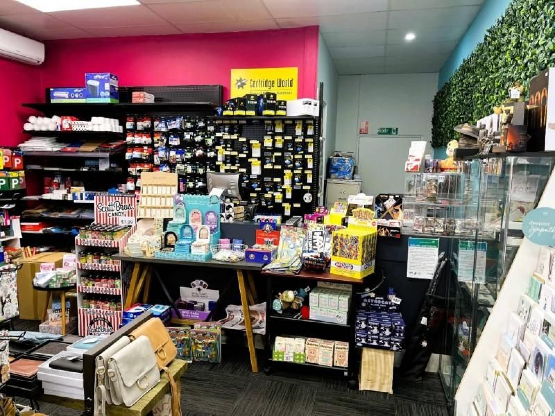 Sunbury Newsxpress (dwn265) 680709 1