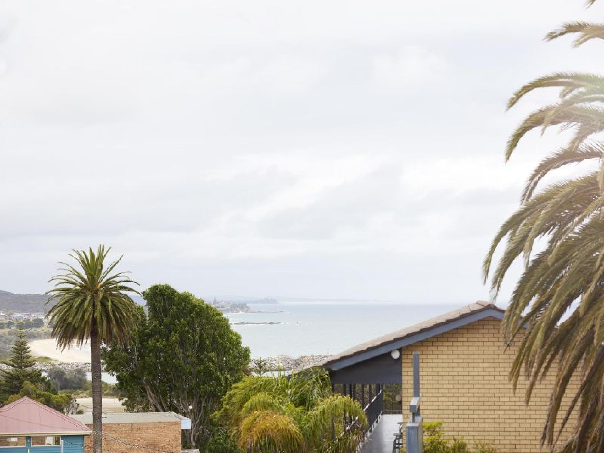 Dual Leasehold Motel Opportunity 679662 2