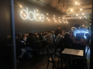 Step into Wollongong's favourite dessert bar and start earning from day one!