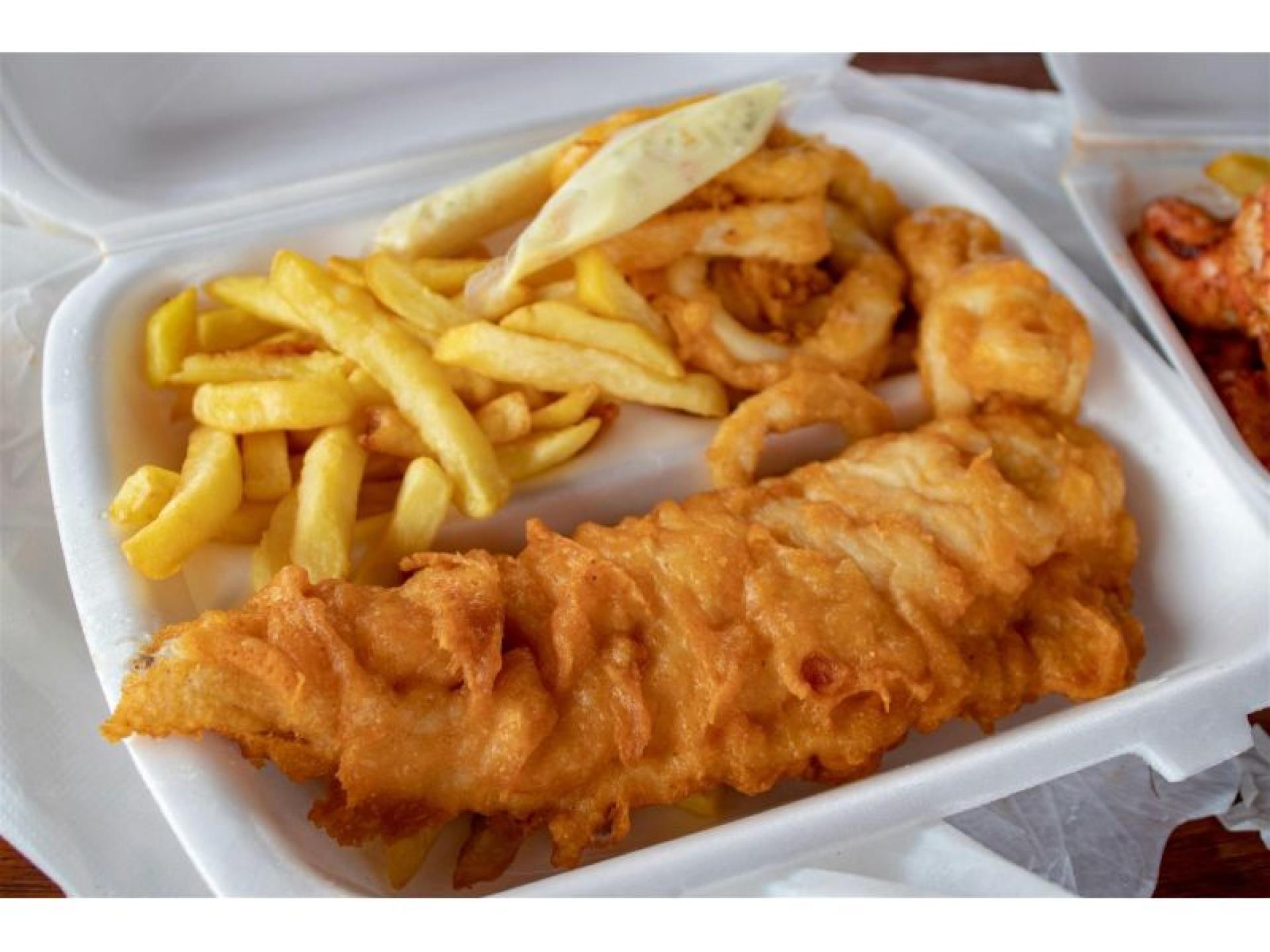 Spacious Fish & Chips 684731 1