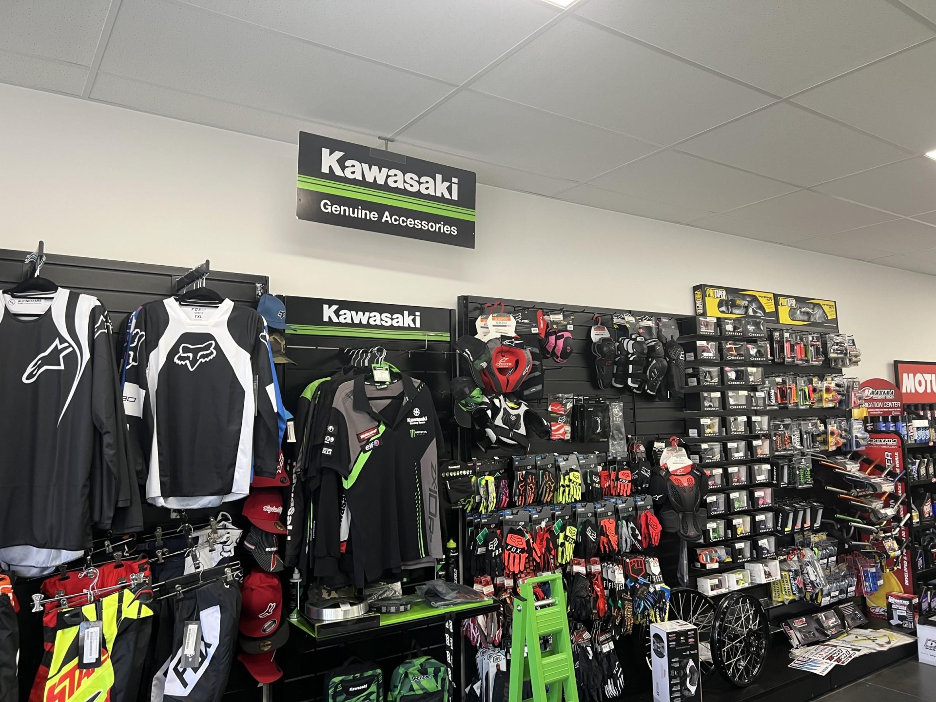 Motorcycle & Utv Dealership 677470 3