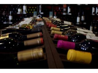 STUNNING TAVERN / BOTTLESHOP NEAR CBD OF PERTH