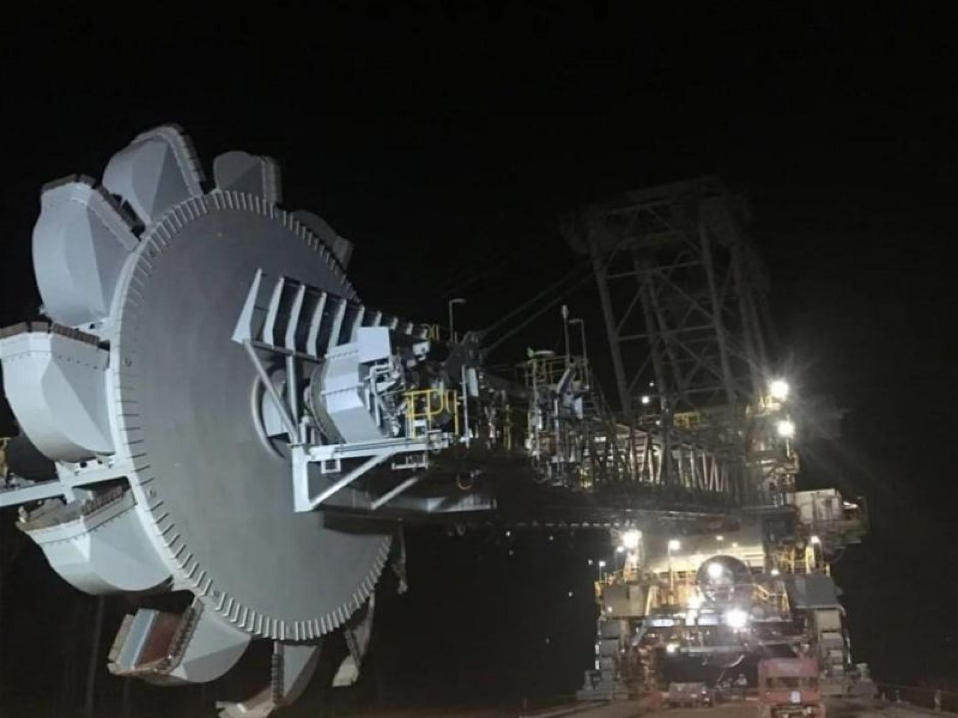 Specialised Industrial Services - 675707 3
